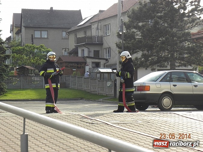 Zdjęcie w galerii na portalu naszraciborz.pl: Wielkie manewry pietrowickich strażak&oacute;w wiadomości z regionu