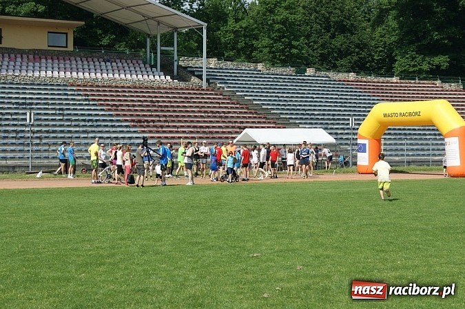 Zdjęcie w galerii na portalu naszraciborz.pl: Kolejna edycja akcji Polska Biega, tym razem z Arturem Nogą wiadomości z regionu