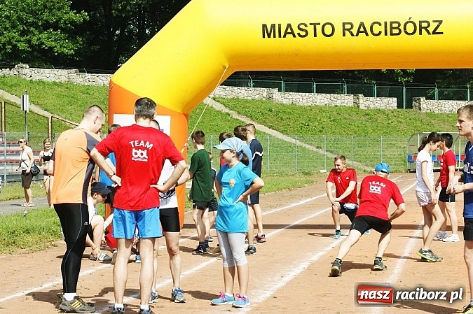 Zdjęcie w galerii na portalu naszraciborz.pl: Kolejna edycja akcji Polska Biega, tym razem z Arturem Nogą wiadomości z regionu