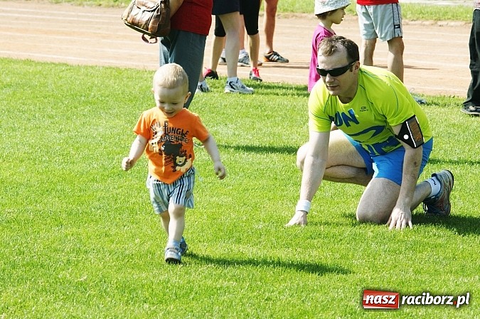 Zdjęcie w galerii na portalu naszraciborz.pl: Kolejna edycja akcji Polska Biega, tym razem z Arturem Nogą wiadomości z regionu