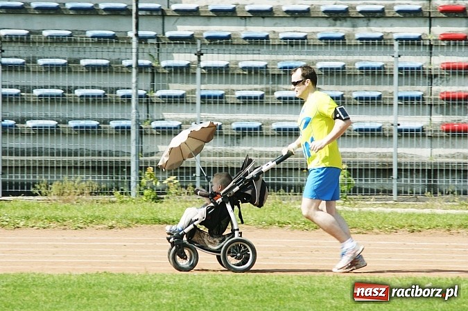 Zdjęcie w galerii na portalu naszraciborz.pl: Kolejna edycja akcji Polska Biega, tym razem z Arturem Nogą wiadomości z regionu