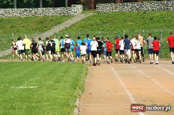 Zdjęcie w galerii na portalu naszraciborz.pl: Kolejna edycja akcji Polska Biega, tym razem z Arturem Nogą wiadomości z regionu