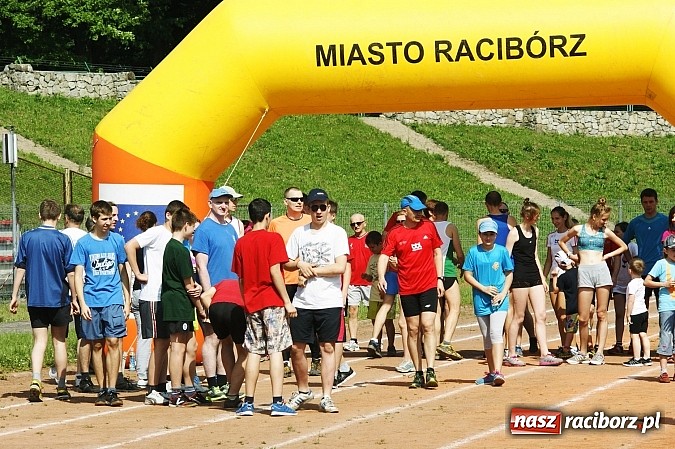 Zdjęcie w galerii na portalu naszraciborz.pl: Kolejna edycja akcji Polska Biega, tym razem z Arturem Nogą wiadomości z regionu