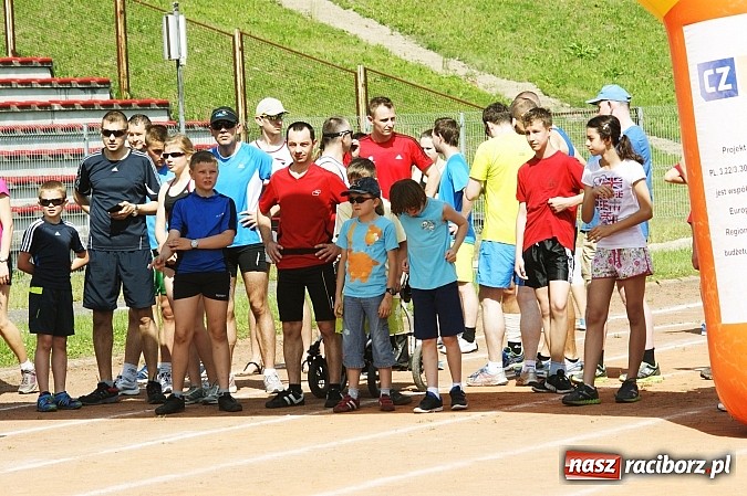 Zdjęcie w galerii na portalu naszraciborz.pl: Kolejna edycja akcji Polska Biega, tym razem z Arturem Nogą wiadomości z regionu