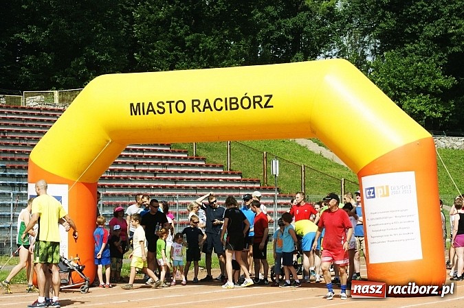 Zdjęcie w galerii na portalu naszraciborz.pl: Kolejna edycja akcji Polska Biega, tym razem z Arturem Nogą wiadomości z regionu