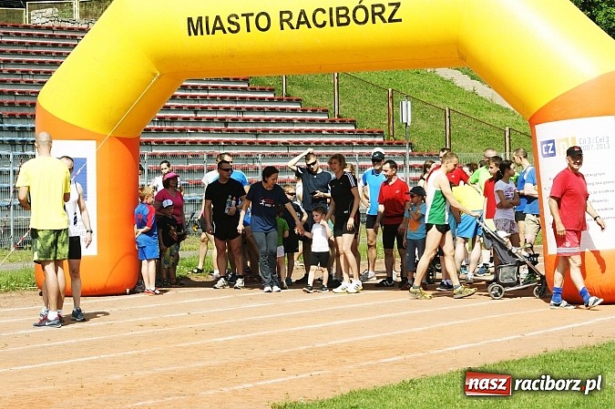 Zdjęcie w galerii na portalu naszraciborz.pl: Kolejna edycja akcji Polska Biega, tym razem z Arturem Nogą wiadomości z regionu