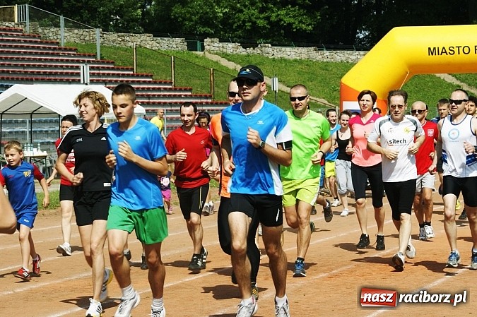 Zdjęcie w galerii na portalu naszraciborz.pl: Kolejna edycja akcji Polska Biega, tym razem z Arturem Nogą wiadomości z regionu