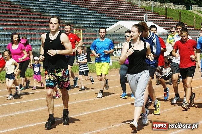 Zdjęcie w galerii na portalu naszraciborz.pl: Kolejna edycja akcji Polska Biega, tym razem z Arturem Nogą wiadomości z regionu