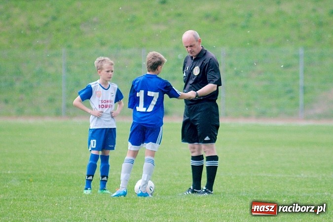 Zdjęcie w galerii na portalu naszraciborz.pl: ŚLT: Niebiescy górą nad Unitami wiadomości z regionu