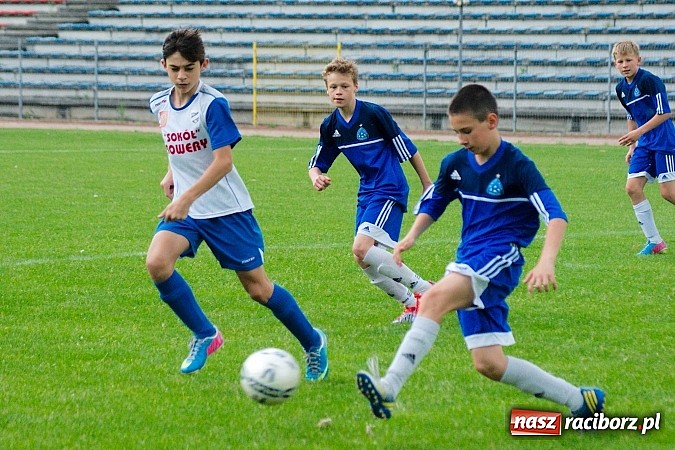 Zdjęcie w galerii na portalu naszraciborz.pl: ŚLT: Niebiescy górą nad Unitami wiadomości z regionu