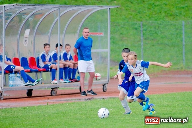 Zdjęcie w galerii na portalu naszraciborz.pl: ŚLT: Niebiescy górą nad Unitami wiadomości z regionu