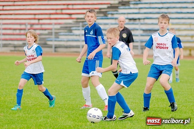 Zdjęcie w galerii na portalu naszraciborz.pl: ŚLT: Niebiescy górą nad Unitami wiadomości z regionu