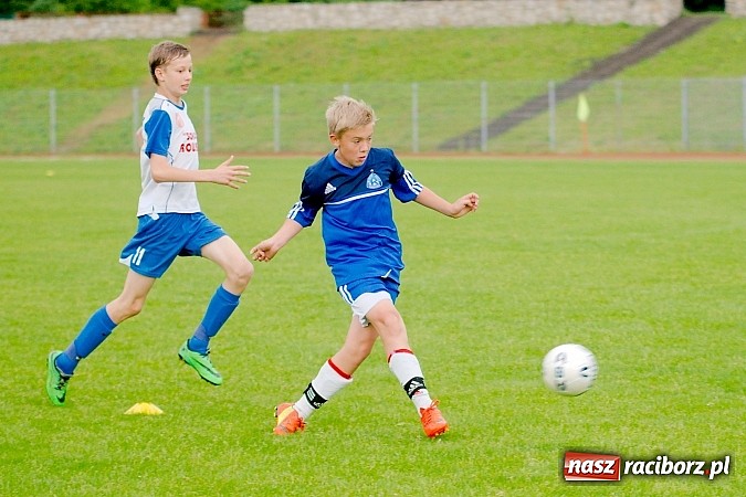 Zdjęcie w galerii na portalu naszraciborz.pl: ŚLT: Niebiescy górą nad Unitami wiadomości z regionu