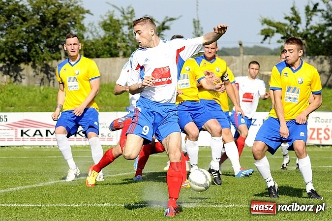 Zdjęcie w galerii na portalu naszraciborz.pl: Pewna wygrana Unii z GTS-em Bojszowy wiadomości z regionu