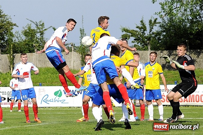 Zdjęcie w galerii na portalu naszraciborz.pl: Pewna wygrana Unii z GTS-em Bojszowy wiadomości z regionu