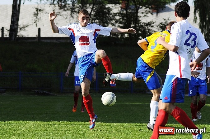Zdjęcie w galerii na portalu naszraciborz.pl: Pewna wygrana Unii z GTS-em Bojszowy wiadomości z regionu