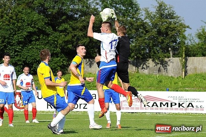 Zdjęcie w galerii na portalu naszraciborz.pl: Pewna wygrana Unii z GTS-em Bojszowy wiadomości z regionu