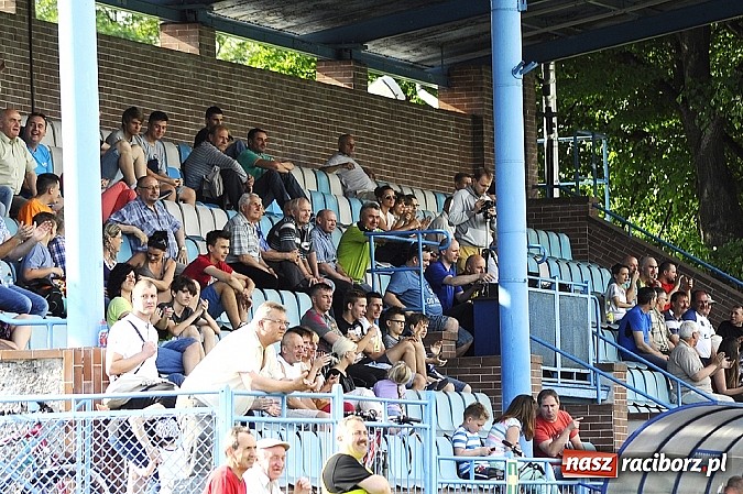 Zdjęcie w galerii na portalu naszraciborz.pl: Pewna wygrana Unii z GTS-em Bojszowy wiadomości z regionu