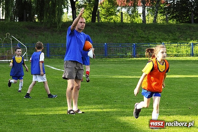 Zdjęcie w galerii na portalu naszraciborz.pl: Pewna wygrana Unii z GTS-em Bojszowy wiadomości z regionu