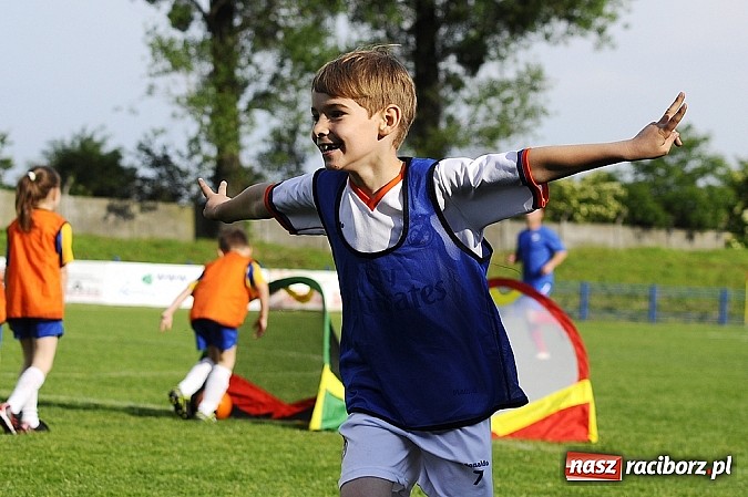 Zdjęcie w galerii na portalu naszraciborz.pl: Pewna wygrana Unii z GTS-em Bojszowy wiadomości z regionu
