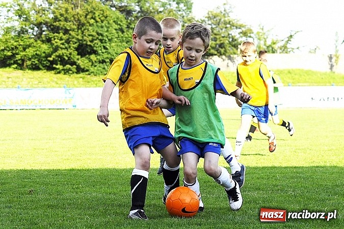 Zdjęcie w galerii na portalu naszraciborz.pl: Pewna wygrana Unii z GTS-em Bojszowy wiadomości z regionu