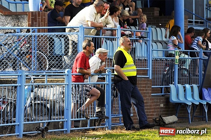 Zdjęcie w galerii na portalu naszraciborz.pl: Pewna wygrana Unii z GTS-em Bojszowy wiadomości z regionu
