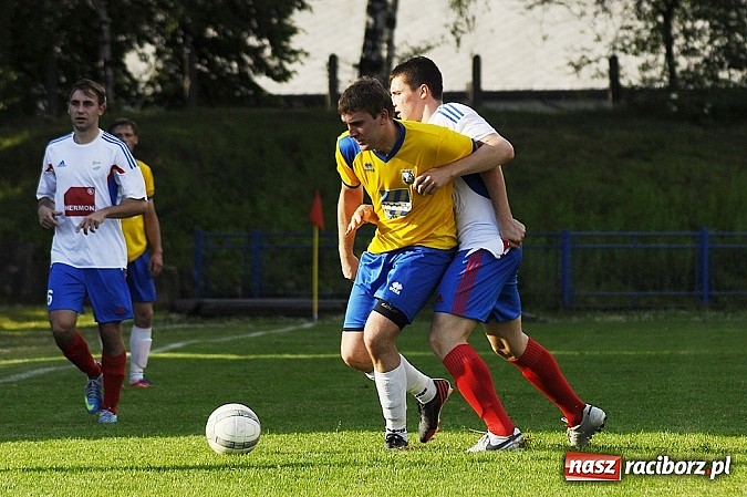 Zdjęcie w galerii na portalu naszraciborz.pl: Pewna wygrana Unii z GTS-em Bojszowy wiadomości z regionu