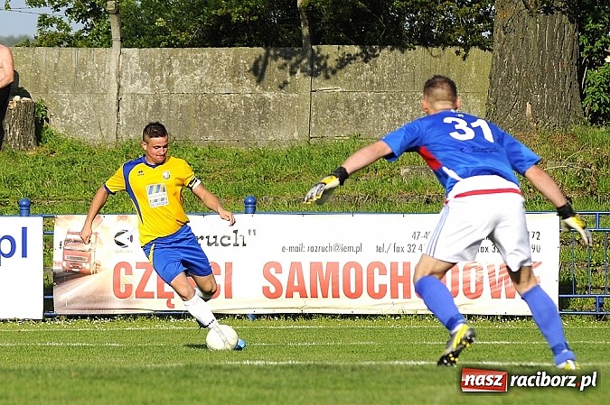 Zdjęcie w galerii na portalu naszraciborz.pl: Pewna wygrana Unii z GTS-em Bojszowy wiadomości z regionu
