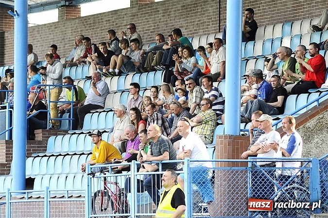 Zdjęcie w galerii na portalu naszraciborz.pl: Pewna wygrana Unii z GTS-em Bojszowy wiadomości z regionu