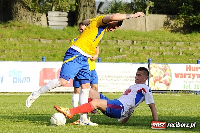 Zdjęcie w galerii na portalu naszraciborz.pl: Pewna wygrana Unii z GTS-em Bojszowy wiadomości z regionu