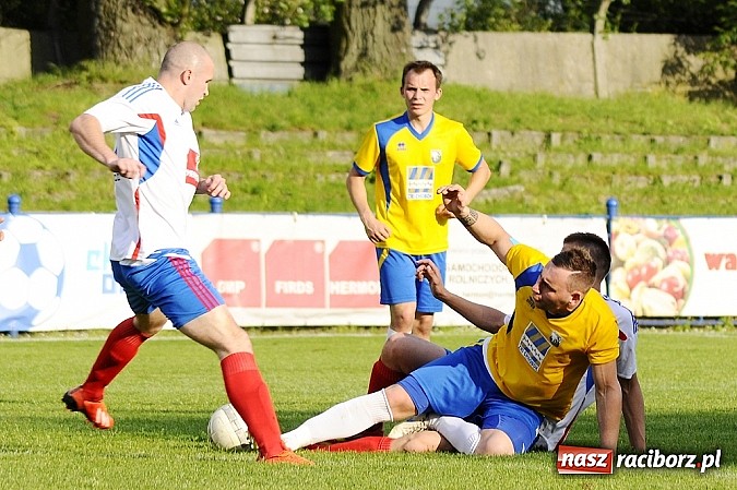 Zdjęcie w galerii na portalu naszraciborz.pl: Pewna wygrana Unii z GTS-em Bojszowy wiadomości z regionu