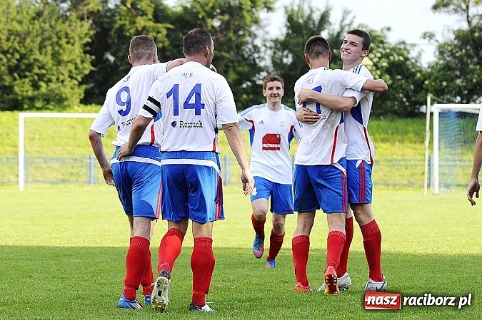 Zdjęcie w galerii na portalu naszraciborz.pl: Pewna wygrana Unii z GTS-em Bojszowy wiadomości z regionu