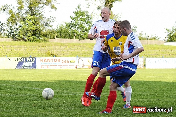 Zdjęcie w galerii na portalu naszraciborz.pl: Pewna wygrana Unii z GTS-em Bojszowy wiadomości z regionu