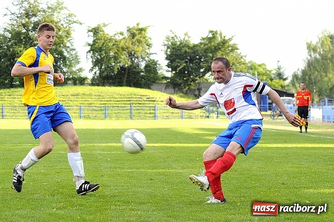 Zdjęcie w galerii na portalu naszraciborz.pl: Pewna wygrana Unii z GTS-em Bojszowy wiadomości z regionu
