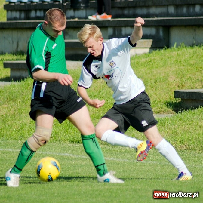 Zdjęcie w galerii na portalu naszraciborz.pl: Nawet Święty Piotr nie pomógł Ocicom. Bez goli przy Tuwima wiadomości z regionu