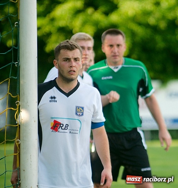 Zdjęcie w galerii na portalu naszraciborz.pl: Nawet Święty Piotr nie pomógł Ocicom. Bez goli przy Tuwima wiadomości z regionu