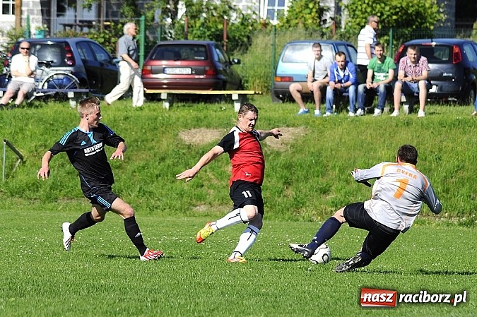 Zdjęcie w galerii na portalu naszraciborz.pl: Brzezie i Kobyla podzieliły się punktami wiadomości z regionu