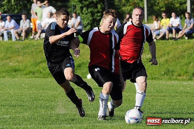 Zdjęcie w galerii na portalu naszraciborz.pl: Brzezie i Kobyla podzieliły się punktami wiadomości z regionu