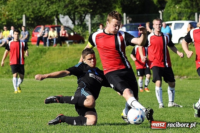 Zdjęcie w galerii na portalu naszraciborz.pl: Brzezie i Kobyla podzieliły się punktami wiadomości z regionu