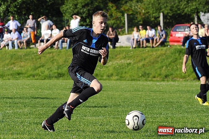 Zdjęcie w galerii na portalu naszraciborz.pl: Brzezie i Kobyla podzieliły się punktami wiadomości z regionu