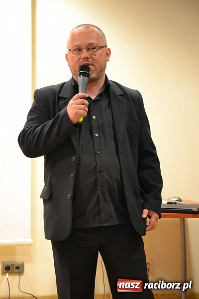 Zdjęcie w galerii na portalu naszraciborz.pl: Premiera filmu przegrała z... prądem wiadomości z regionu