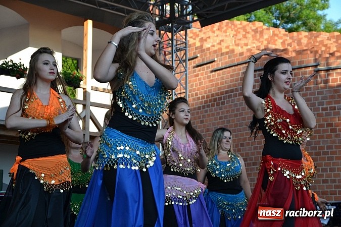 Zdjęcie w galerii na portalu naszraciborz.pl: Zamkowy piknik dla mam już za nami wiadomości z regionu