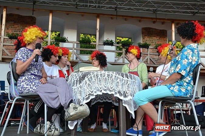 Zdjęcie w galerii na portalu naszraciborz.pl: Zamkowy piknik dla mam już za nami wiadomości z regionu