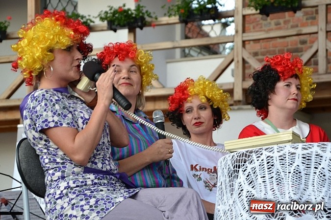 Zdjęcie w galerii na portalu naszraciborz.pl: Zamkowy piknik dla mam już za nami wiadomości z regionu