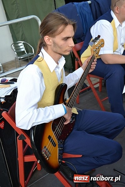 Zdjęcie w galerii na portalu naszraciborz.pl: Zamkowy piknik dla mam już za nami wiadomości z regionu