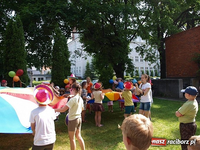 Zdjęcie w galerii na portalu naszraciborz.pl: VII Metropolitarne Święto Rodzin pod hasłem Rodzina bliżej siebie wiadomości z regionu