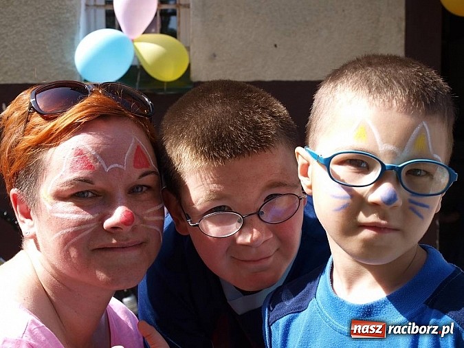 Zdjęcie w galerii na portalu naszraciborz.pl: VII Metropolitarne Święto Rodzin pod hasłem Rodzina bliżej siebie wiadomości z regionu