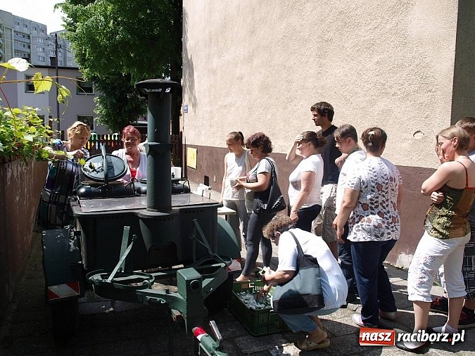 Zdjęcie w galerii na portalu naszraciborz.pl: VII Metropolitarne Święto Rodzin pod hasłem Rodzina bliżej siebie wiadomości z regionu