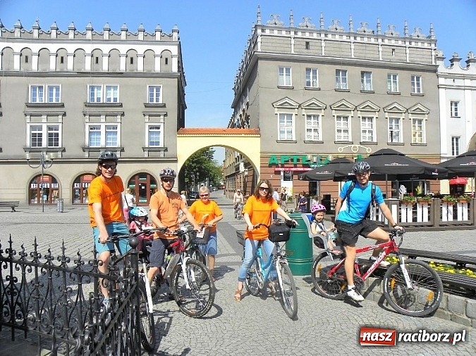 Zdjęcie w galerii na portalu naszraciborz.pl: Pomarańczowo i odjazdowo! wiadomości z regionu