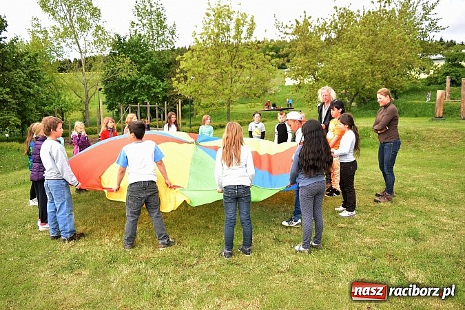 Zdjęcie w galerii na portalu naszraciborz.pl: Bajki i sport pomostem do wnętrza dziecka wiadomości z regionu